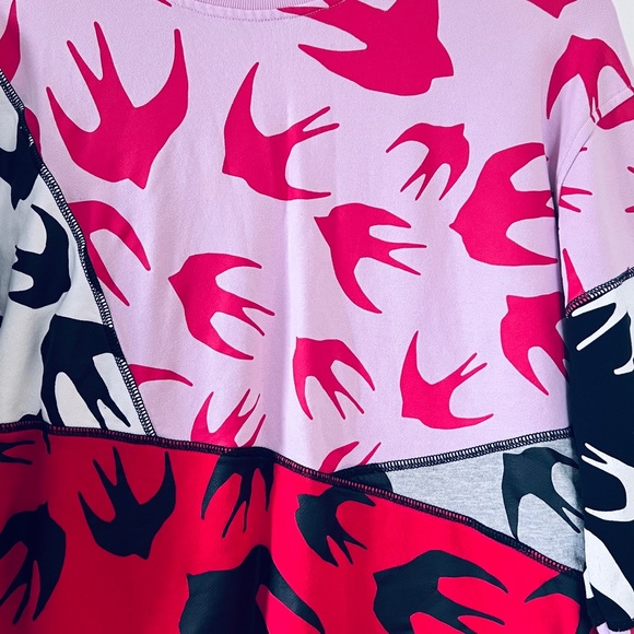 McQ by Alexander McQueen colorblock Swallow Sweatshirt - Picture 4 of 4